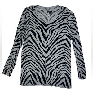 APT. 9 Zebra Print V-Neck Sweater | Size M
